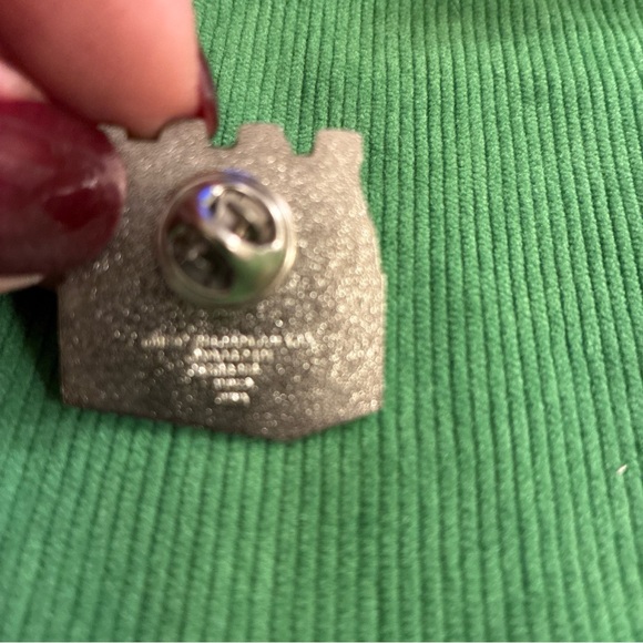 Coca Cola Pin collectible red 6 pack bottles - Picture 5 of 6